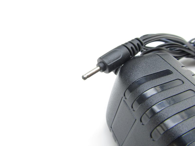 ЗАРЯДНО 220V ЗА ТАБЛЕТ 1