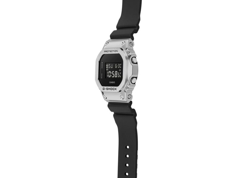 ЧАСОВНИК CASIO G-SHOCK GM-5600U-1ER 1
